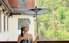 两个奶头被吃得又翘又痛